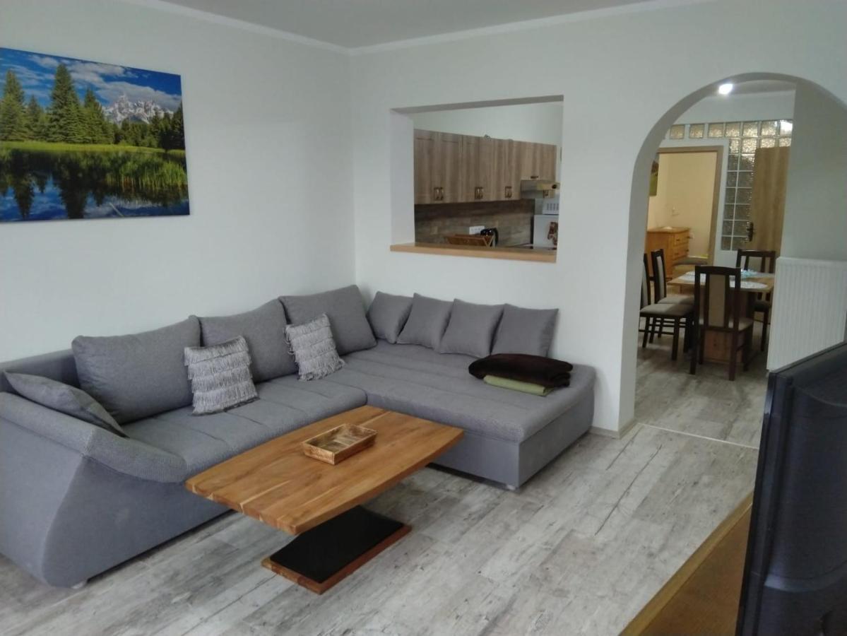 Apartmany Marie ยาคีมอฟ ภายนอก รูปภาพ