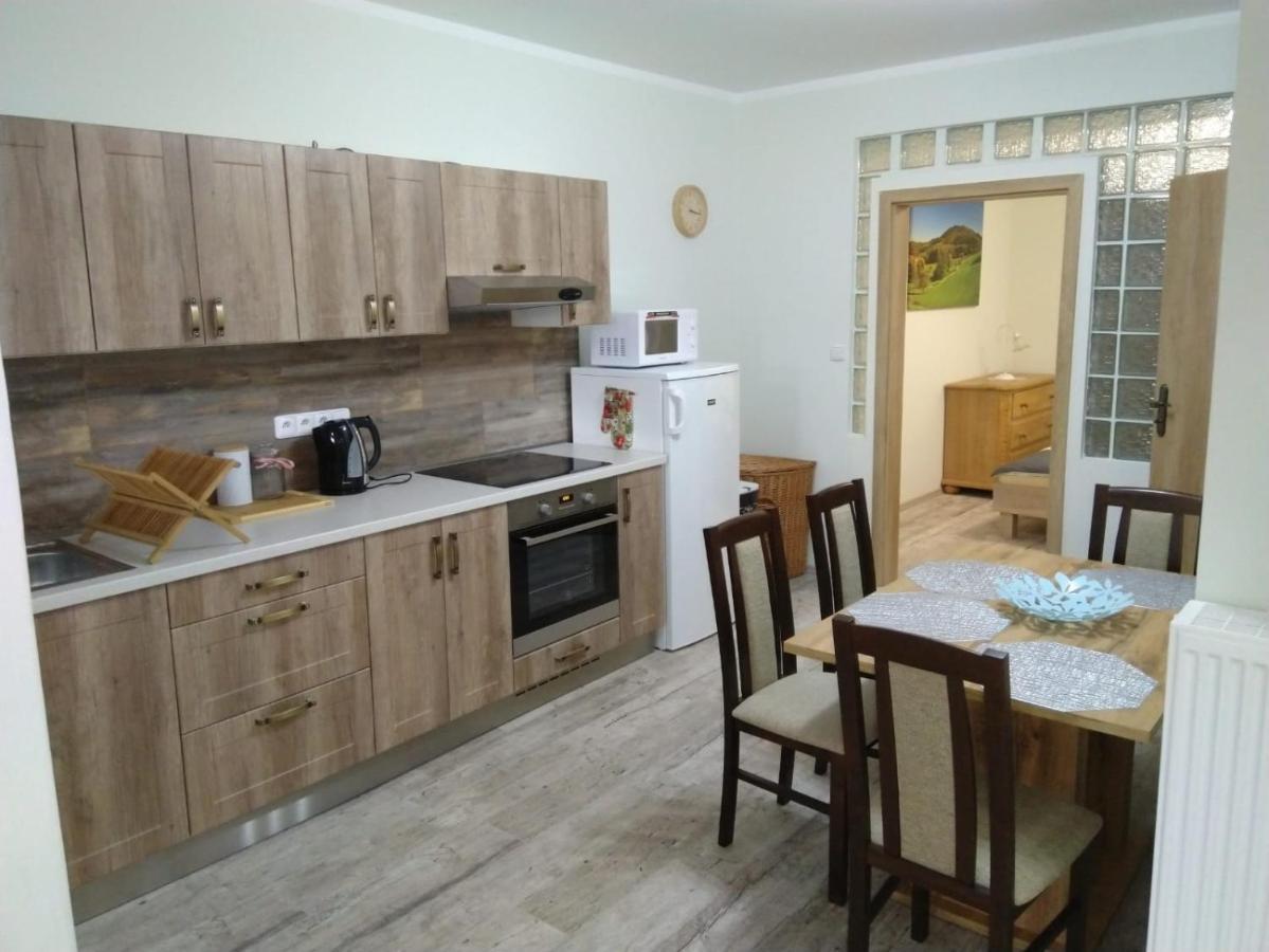 Apartmany Marie ยาคีมอฟ ภายนอก รูปภาพ