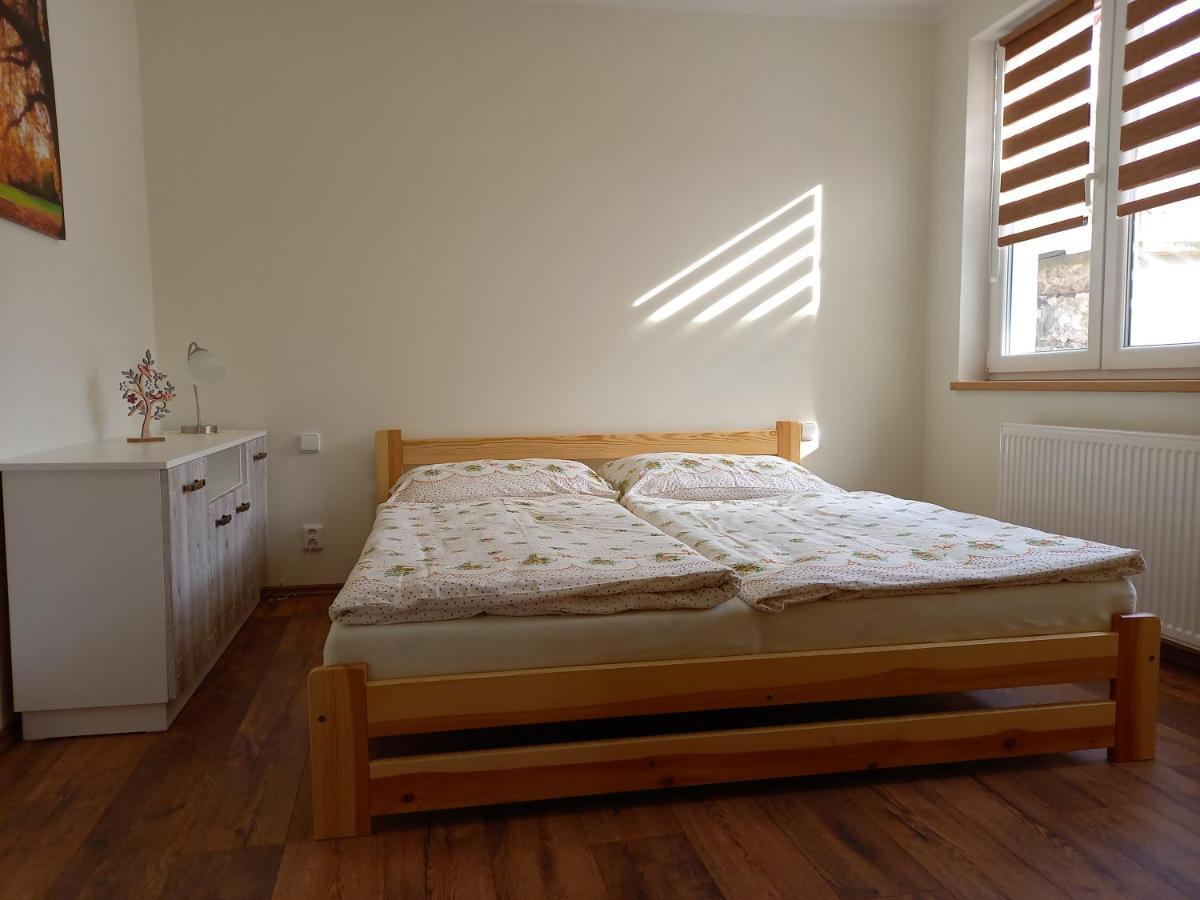 Apartmany Marie ยาคีมอฟ ภายนอก รูปภาพ